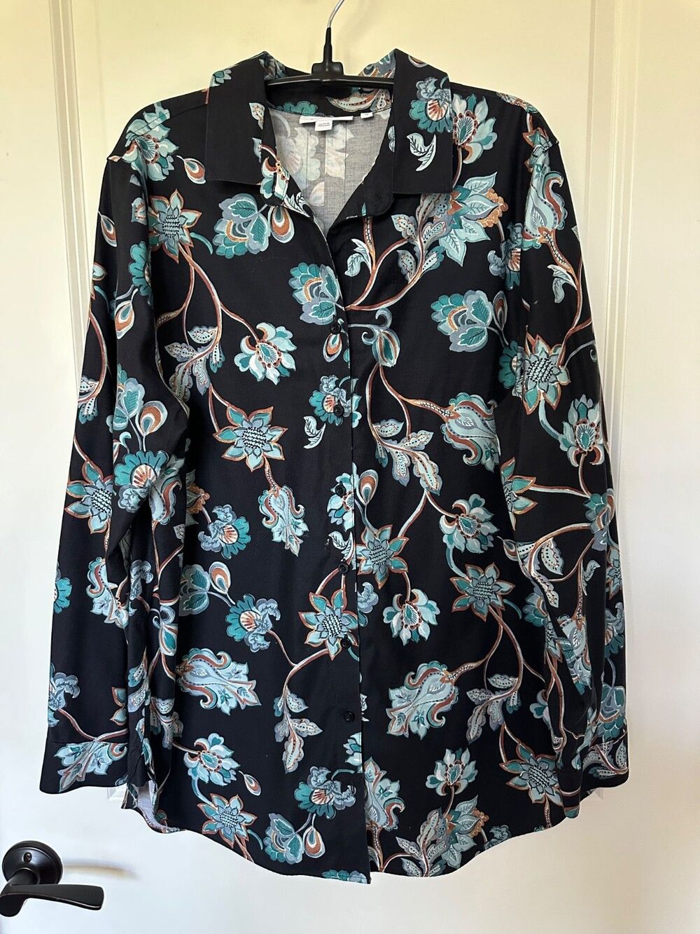 Chico's No-Iron Tunic Black w Teal Flowers Chico’s 2 (Large / US 12) NWOT